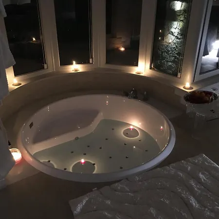 Olympus Park Amnesia Couette-café